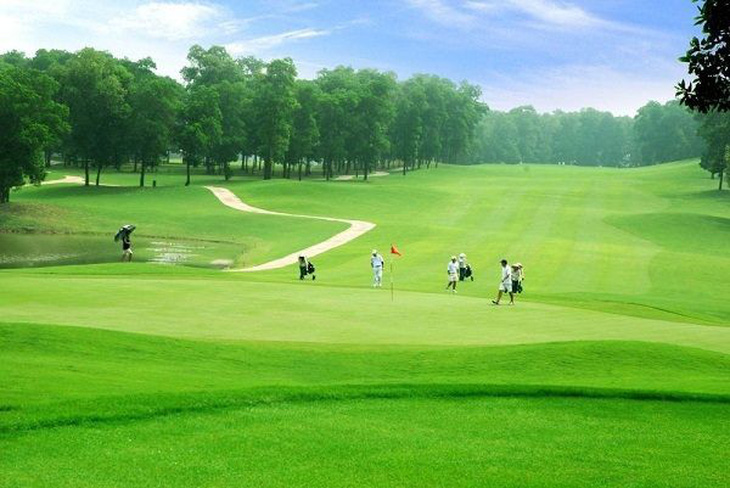 Lào Cai đề xuất bổ sung sân golf vào qui hoạch - Ảnh 1.