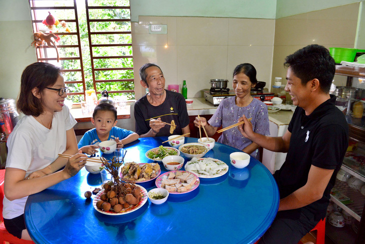 Dinh dưỡng tốt có lợi cho não trẻ - Ảnh 1.