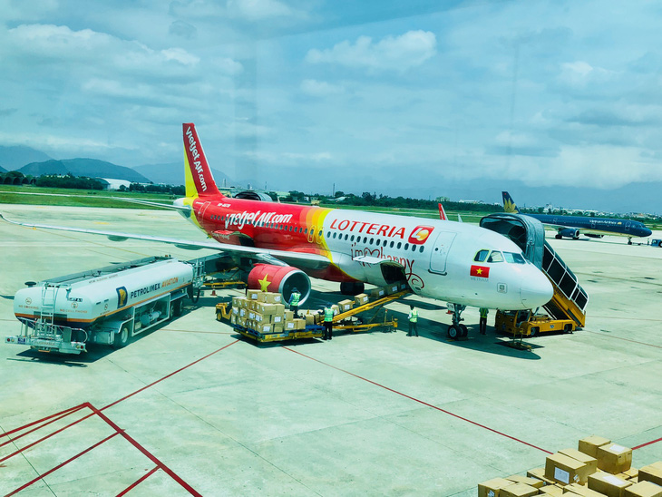 Vietjet vượt Vietnam Airlines về lợi nhuận hàng không - Ảnh 1.