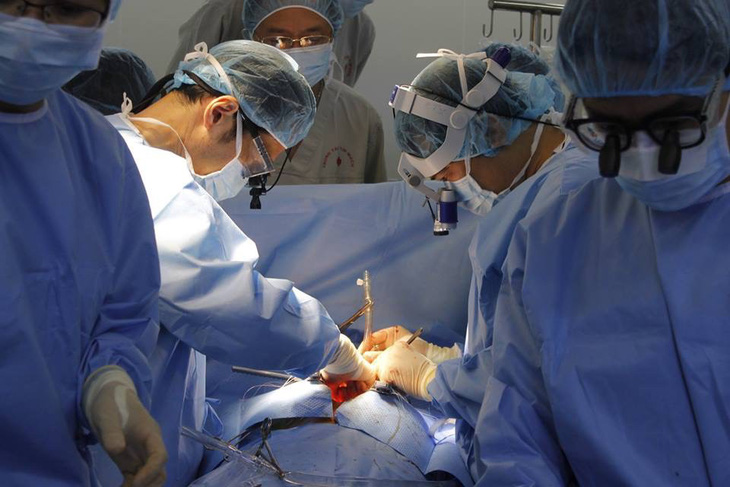 Bệnh viện đầu tiên ở Việt Nam tái tạo van tim từ màng tim tự thân - Ảnh 1.