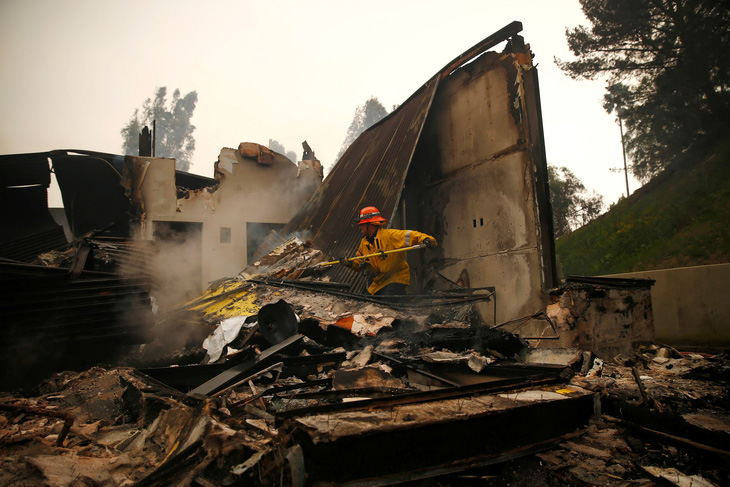 Mỹ: 23 người đã thiệt mạng do cháy rừng tại California - Ảnh 6.