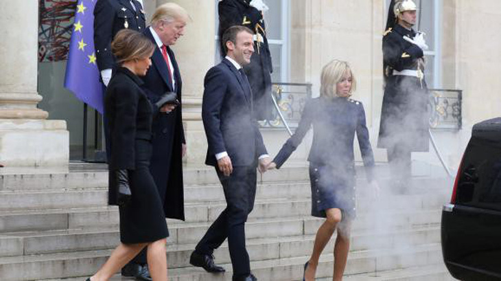 Xe ông Trump thổi um khói ở Dinh tổng thống Pháp - Ảnh 1.