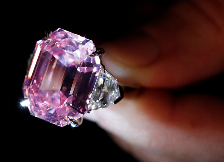 Viên kim cương hồng giá 2,6 triệu USD mỗi carat - Ảnh 3.