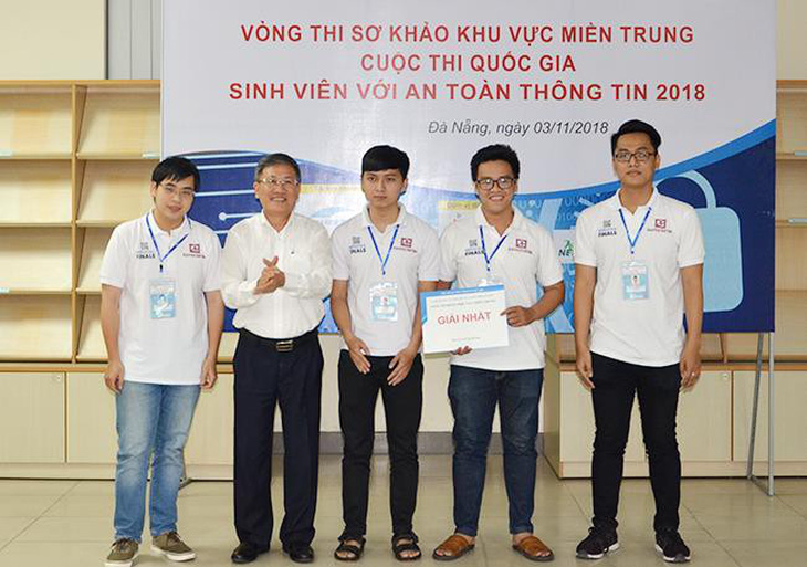 Duy Tân vô địch cuộc thi Sinh viên với an toàn thông tin 2018 miền Trung - Ảnh 1.