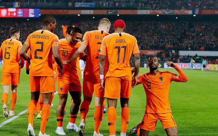 Hà Lan kết thúc chuỗi 15 trận bất bại của Pháp