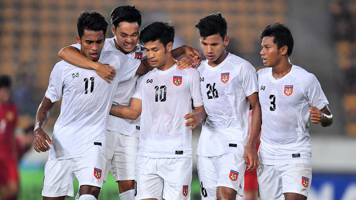 Cổ động viên Myanmar nổ vang trời trước trận gặp tuyển Việt Nam - Ảnh 2.