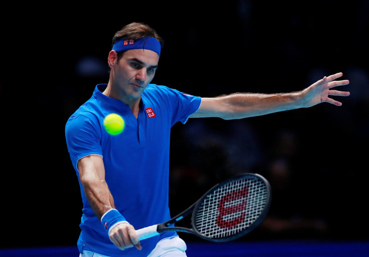 Zverev bị CĐV la ó trong chiến thắng trước Federer - Ảnh 2.