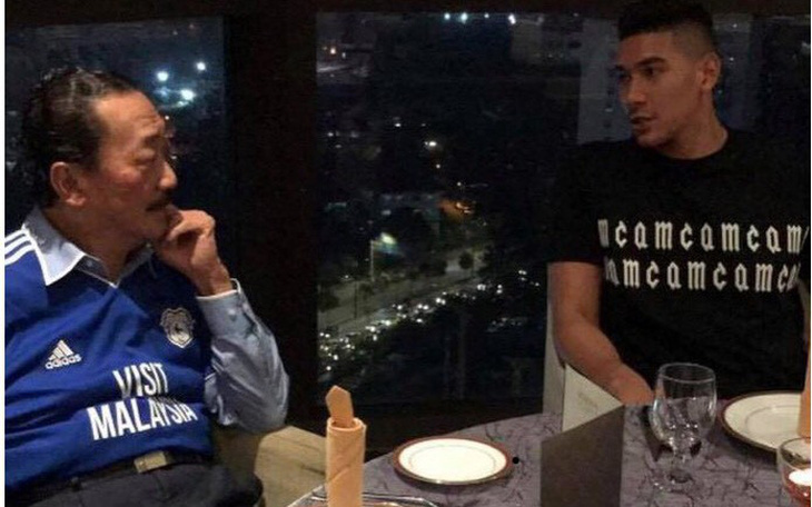 Thủ môn tuyển Philippines bỏ đội bóng đi ăn tối cùng ông chủ CLB Cardiff City