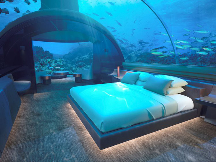 Khách sạn 50.000 USD một đêm ngắm cá mập giữa đại dương - Ảnh 2.