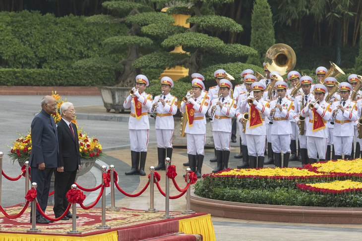 Chủ tịch nước Nguyễn Phú Trọng đón tiếp Tổng thống Ấn Độ Kovind - Ảnh 1.