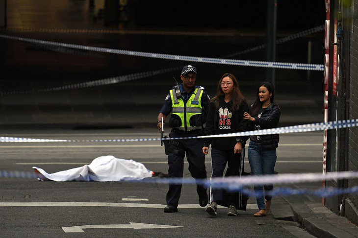 Úc bắt giữ 3 nghi phạm âm mưu khủng bố Melbourne - Ảnh 1.