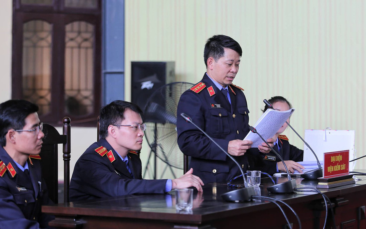 Cựu tướng Phan Văn Vĩnh bị đề nghị từ 7 năm đến 7 năm 6 tháng tù