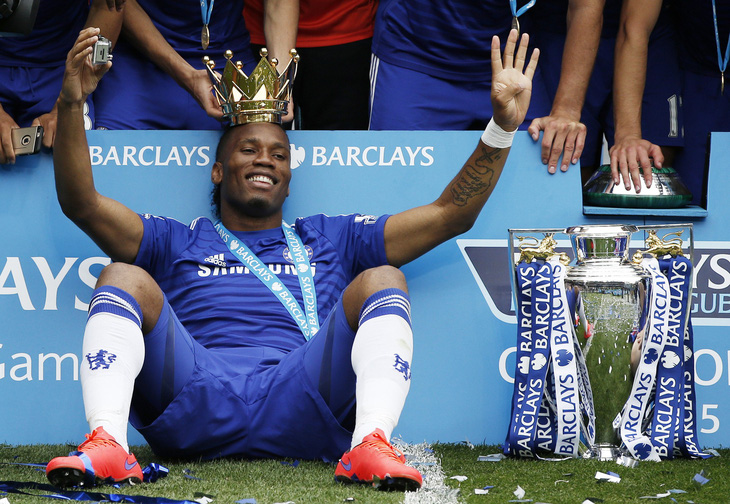 Cựu tiền đạo Chelsea Drogba chính thức giải nghệ - Ảnh 1.