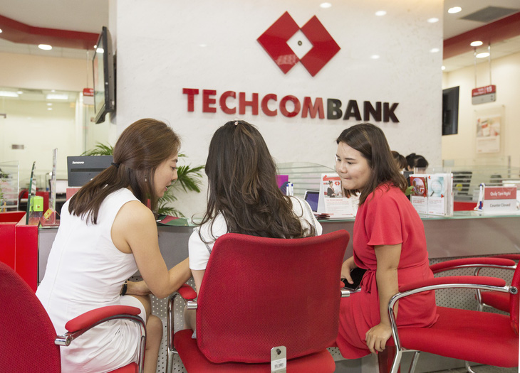 Techcombank miễn toàn bộ phí chuyển tiền qua ngân hàng trực tuyến - Ảnh 1.