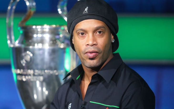 Ronaldinho bị chính quyền Brazil tịch thu tài sản