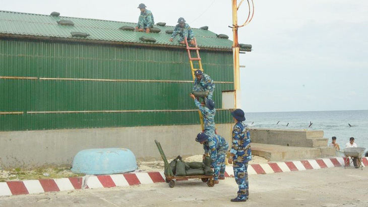 Khánh Hòa lập trung đội trực tăng cường phòng chống bão lụt - Ảnh 2.