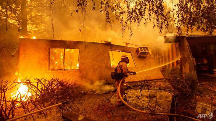 Đã khống chế toàn bộ đám cháy rừng chết chóc nhất ở California - Ảnh 3.