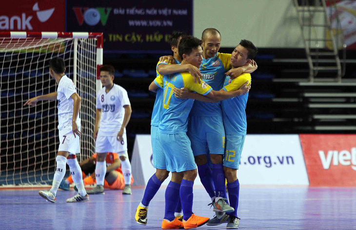 Thái Sơn Nam và Sanna Khánh Hòa vào chung kết Cúp futsal quốc gia 2018 - Ảnh 1.