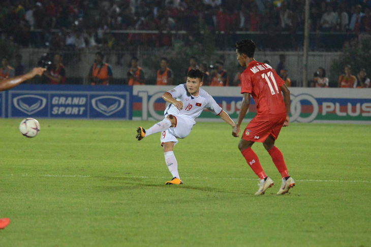 Quang Hải, Công Phượng lọt vào top 5 tiền vệ tốt nhất AFF Cup - Ảnh 1.