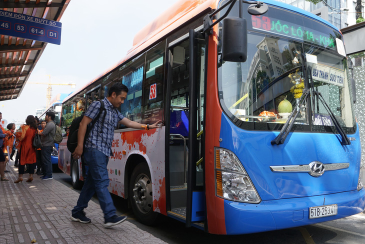 TP.HCM tăng 92 chuyến xe buýt dịp Tết dương lịch 2019 - Ảnh 1.