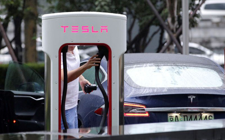 Tesla giảm 70% doanh số ở Trung Quốc vì chiến tranh thương mại?