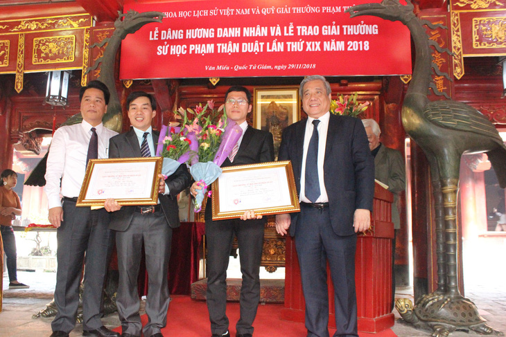 Cháu ngoại GS Phan Huy Lê nhận giải nhất giải thưởng Phạm Thận Duật - Ảnh 3.