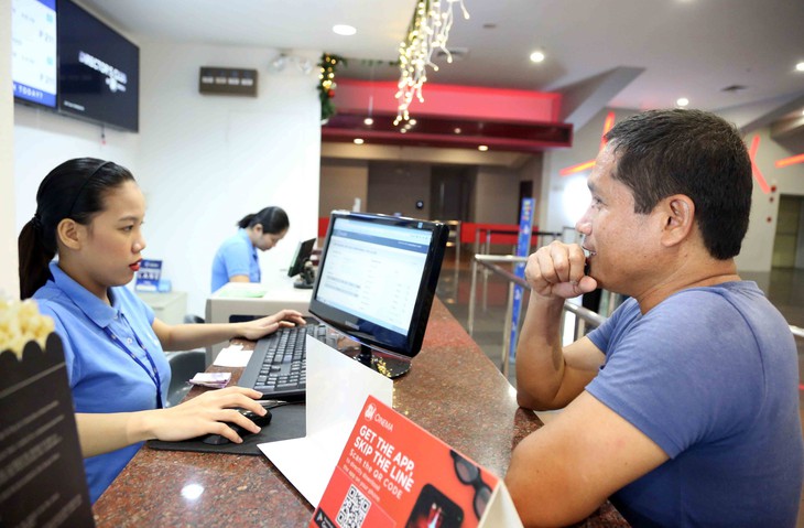Khán giả Philippines thoải mái mua vé xem trận bán kết  - Ảnh 3.