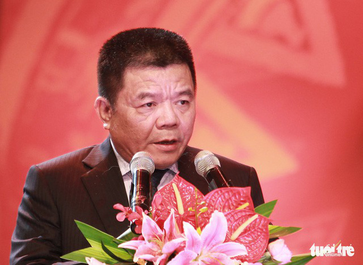 Bắt ông Trần Bắc Hà, cựu chủ tịch Ngân hàng BIDV - Ảnh 1.