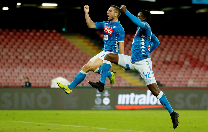 Mertens lập hat-trick, Napoli đè bẹp Empoli 5-1 - Ảnh 2.