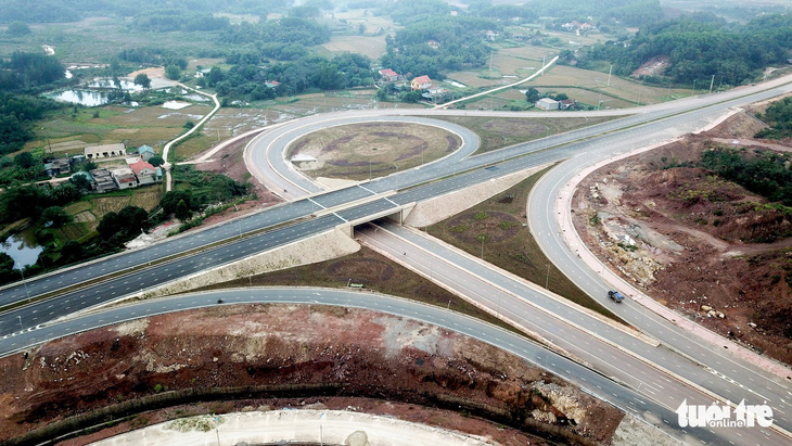 Đường cao tốc 12.000 tỉ giúp Hà Nội đi Vân Đồn chỉ còn 2,5 giờ - Ảnh 2.
