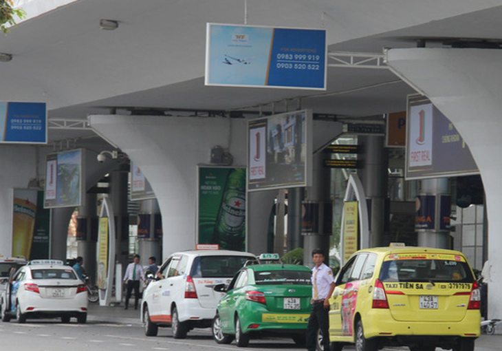 Taxi tại sân bay Đà Nẵng bỏ chuyến để phản đối Grab - Ảnh 3.