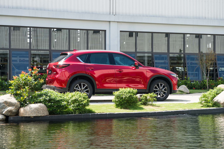 Thaco công bố giá bán xe Mazda màu sơn cao cấp mới - Ảnh 3.