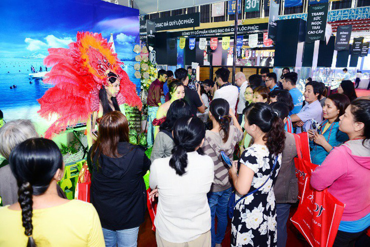 Tưng bừng ưu đãi tại Hội chợ Quốc tế Trang sức Việt Nam - VIJF 2018 - Ảnh 7.