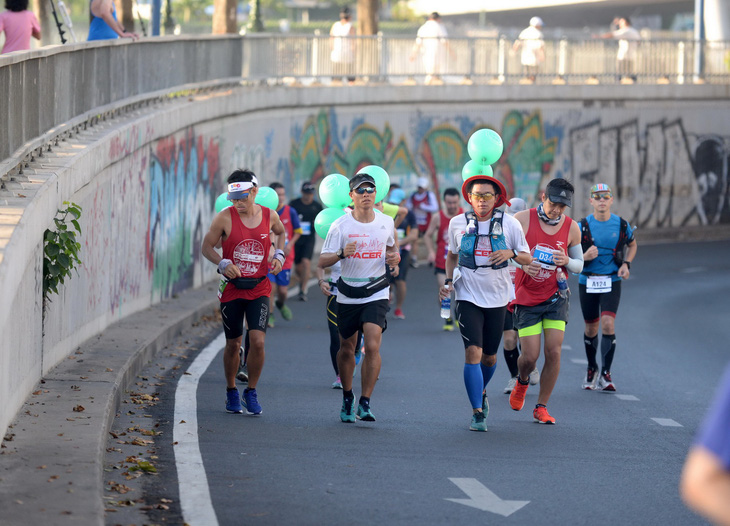 8.200 VĐV chinh phục giải marathon quốc tế TP.HCM 2018 - Ảnh 3.