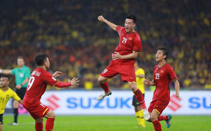 Malaysia - Việt Nam (hết hiệp 1) 1-2: Saad rút ngắn tỉ số