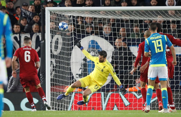 Salah ‘nổ súng’, Liverpool loại Napoli - Ảnh 2.