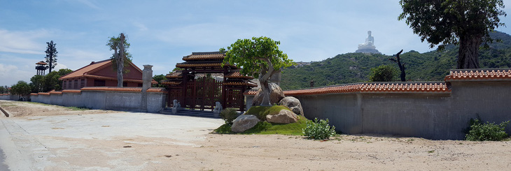 Khám xét các nơi ở của ông Trần Bắc Hà tại Bình Định - Ảnh 3.