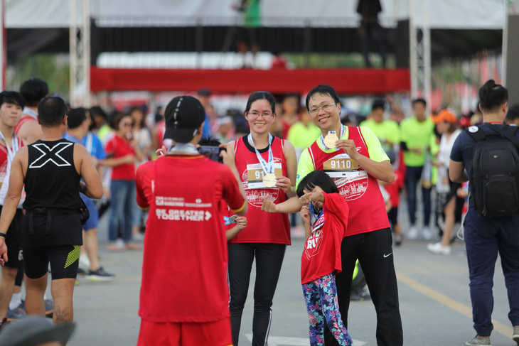 Hơn 8.500 vận động viên dự Giải Marathon Quốc tế TP.HCM Techcombank 2018 - Ảnh 4.