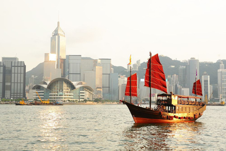 Triển vọng kém lạc quan của thị trường nhà ở Hong Kong năm 2019 - Ảnh 1.