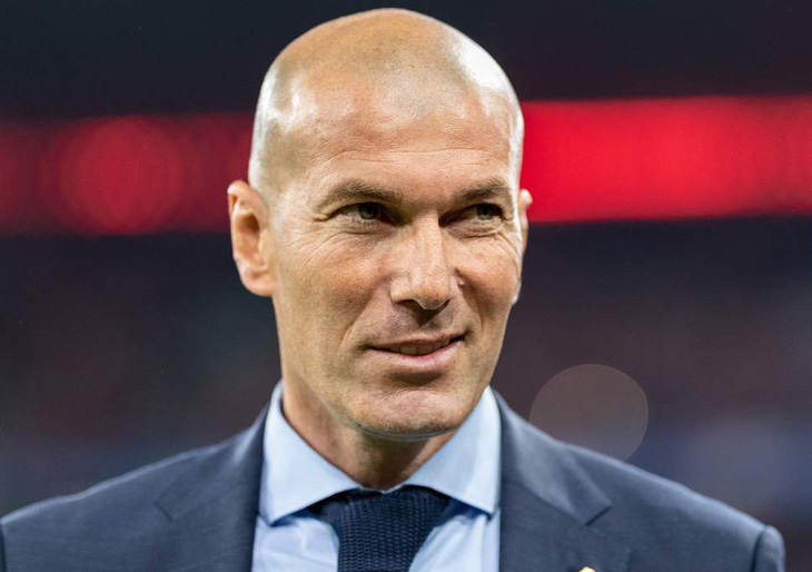 Zidane dẫn đầu nhóm ứng viên thay Mourinho - Ảnh 1.