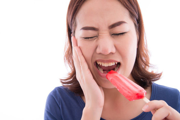 Răng nhạy cảm - Nguyên nhân và cách phòng tránh ê buốt răng - Ảnh 1.