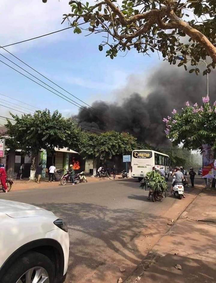 Cháy quán nhậu ở Đồng Nai, 6 người chết, tạm giữ thầu công trình - Ảnh 6.