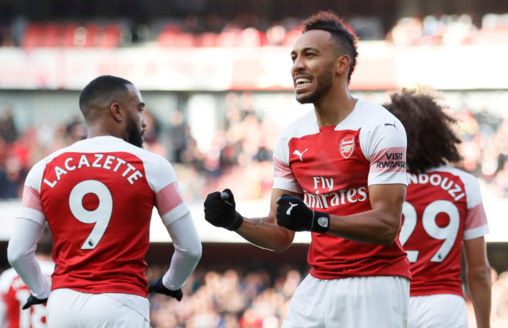 Aubameyang lập cú đúp, Arsenal thắng dễ Burnley - Ảnh 1.