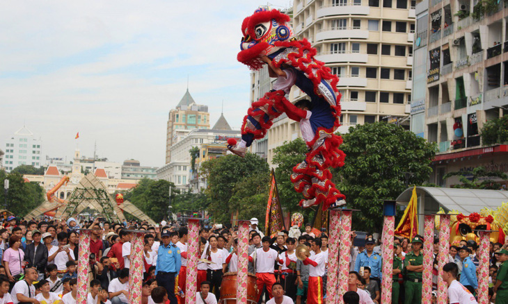 Liên hoan lân - sư - rồng TP Hồ Chí Minh lần 2 - Ảnh 1.