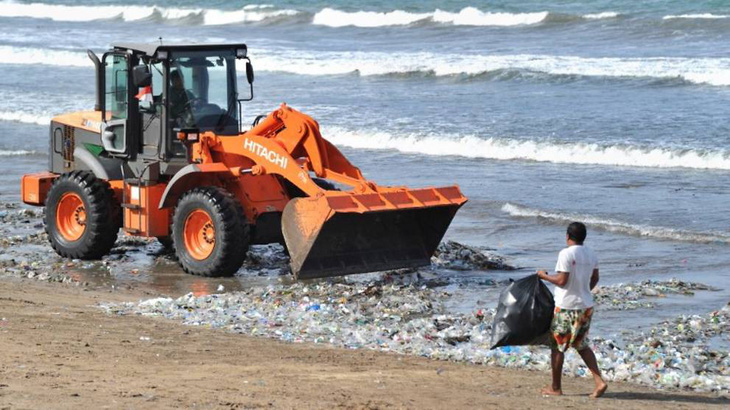 Đảo Bali cấm nhựa sử dụng một lần - Ảnh 1.