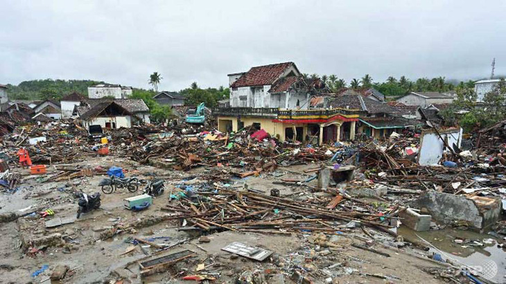 429 người chết, 154 người mất tích vì sóng thần ở Indonesia, - Ảnh 1.