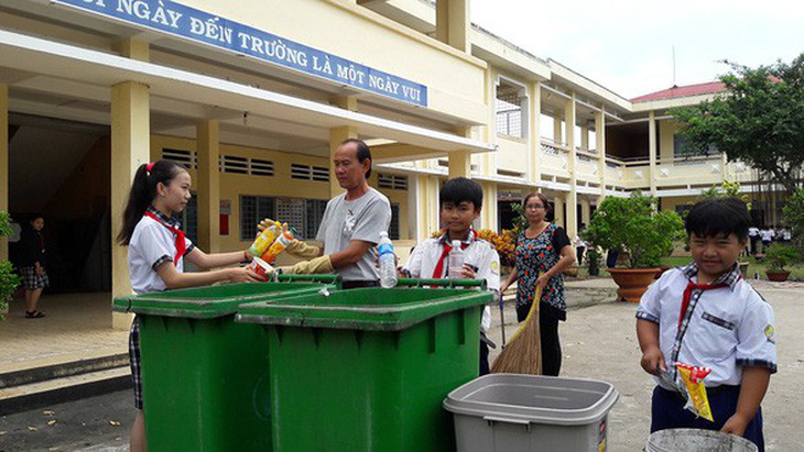 TP.HCM: quyết tâm giảm rác - Ảnh 1.