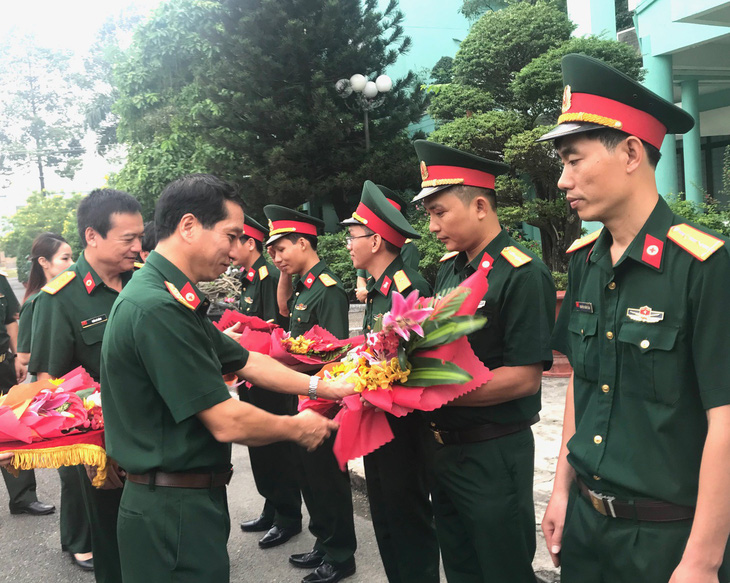 Sáu y, bác sĩ ra Trường Sa làm nhiệm vụ - Ảnh 1.