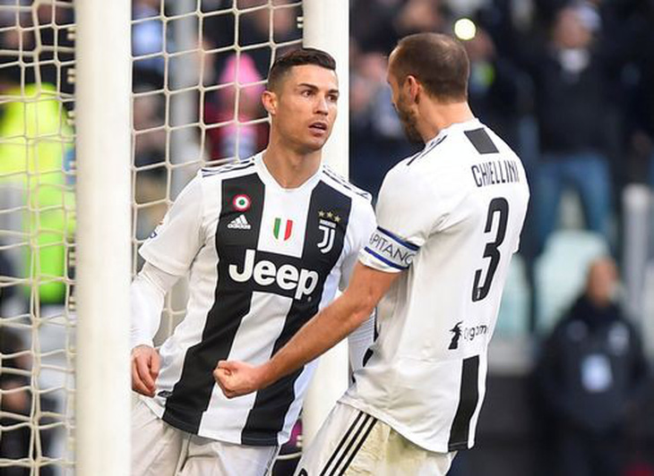 Ronaldo lập cú đúp, Juventus vững vàng đỉnh bảng - Ảnh 3.
