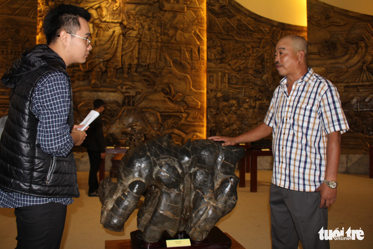 Nhà sưu tập Phan Khôi triển lãm đá cảnh Suiseki tại Đà Nẵng - Ảnh 4.